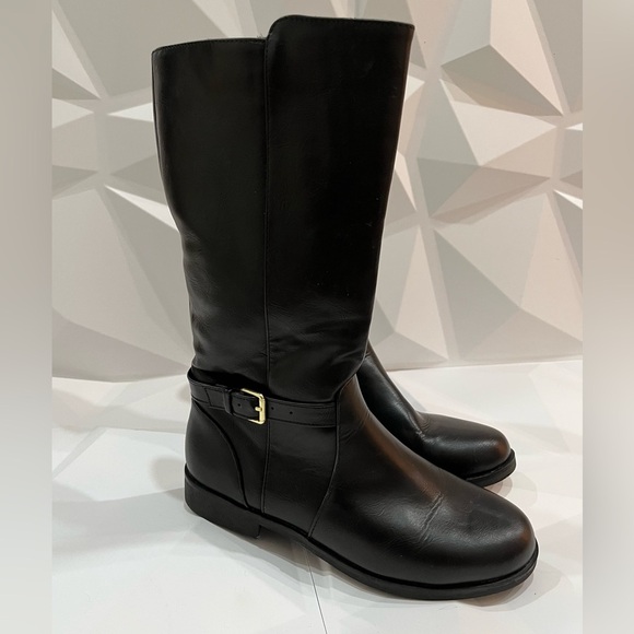 ▪️Place Classic Black Leather Heeled Boots - Picture 2 of 7